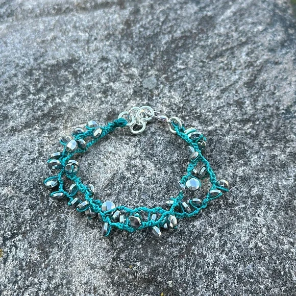 Hematite charm bracelet - Picture 5 of 9